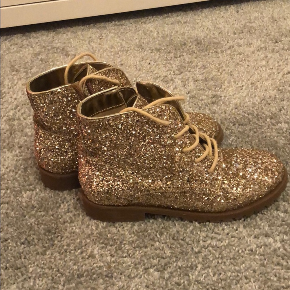 KidPik Gold boot